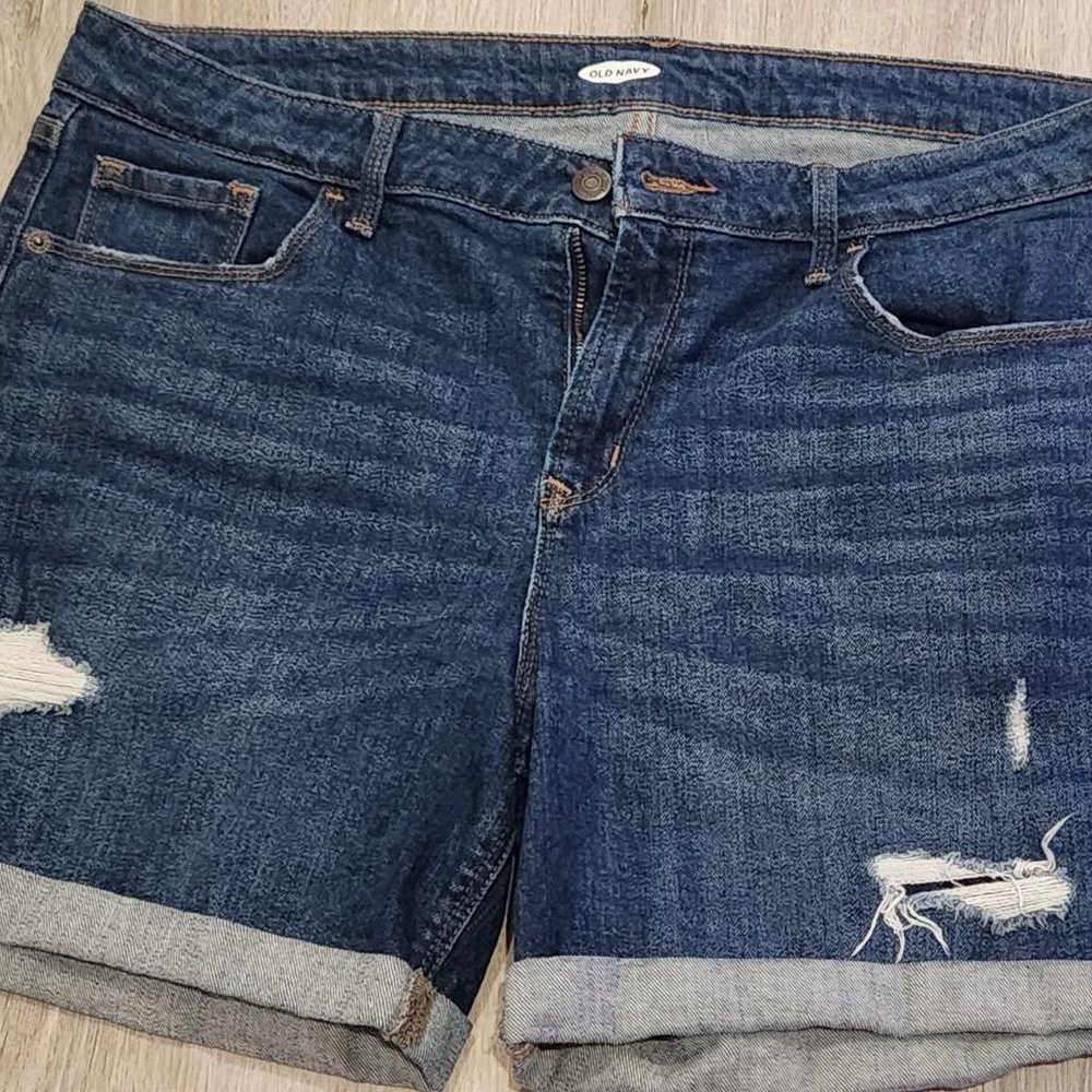 Old Navy size 12 shorts